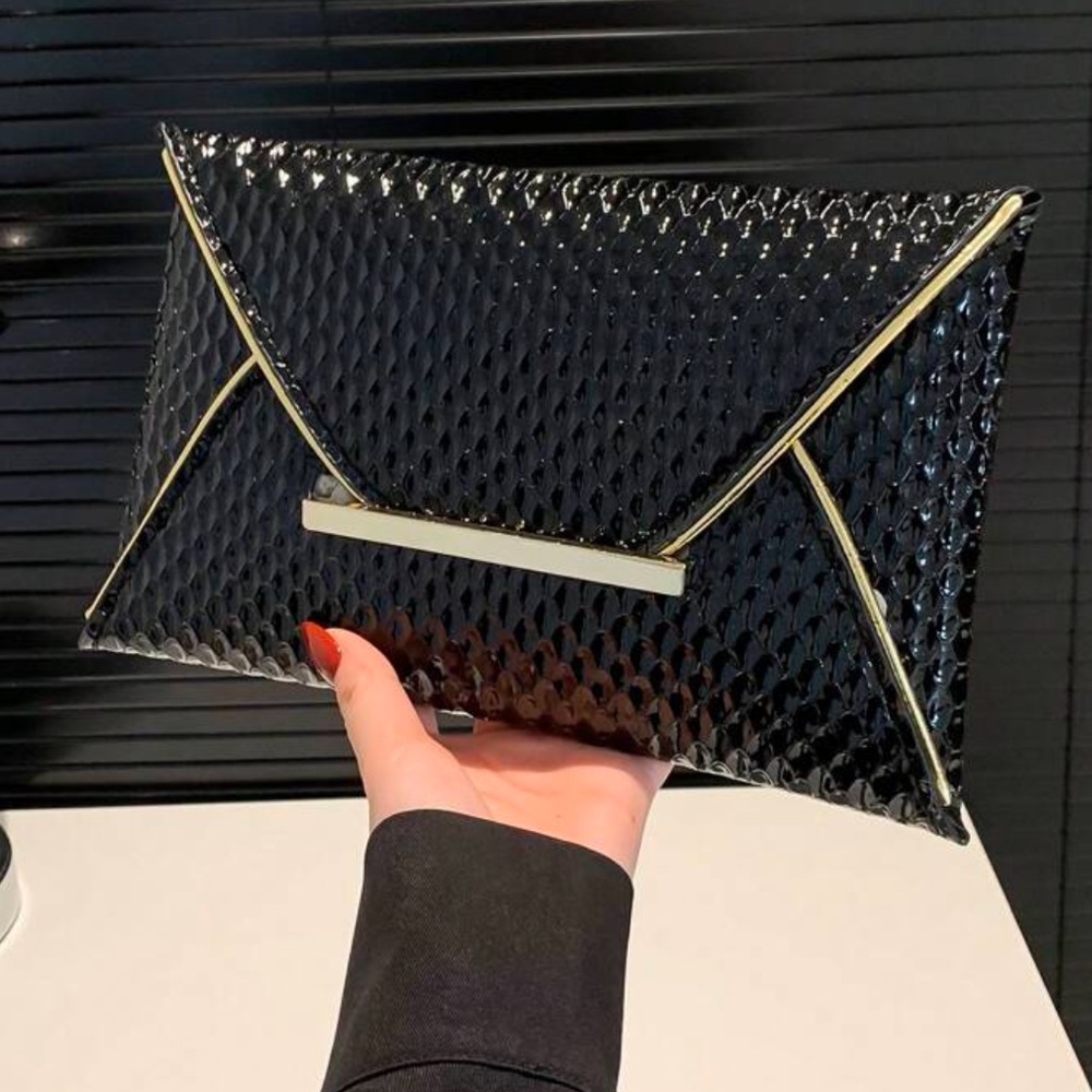 Black Clutch - Picture 4 of 4